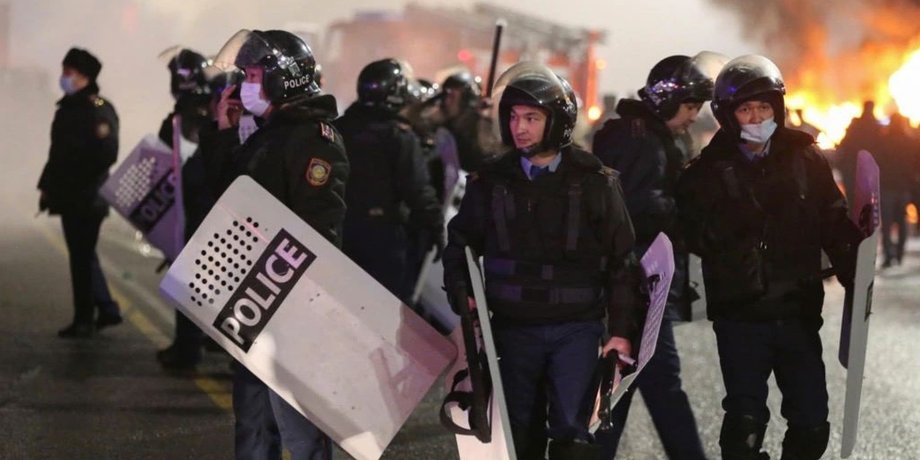 Казахстан, полиция, революция, протесты в казахстане