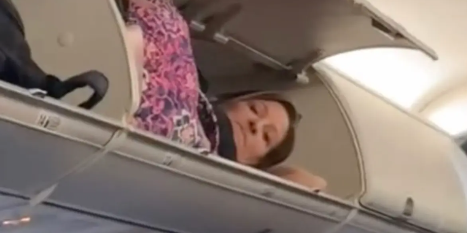 Курьезы на борту самолета, приколы, смешные истории, авиакомпания Southwest Airlines, авиация, путешествия, путешествия, видео