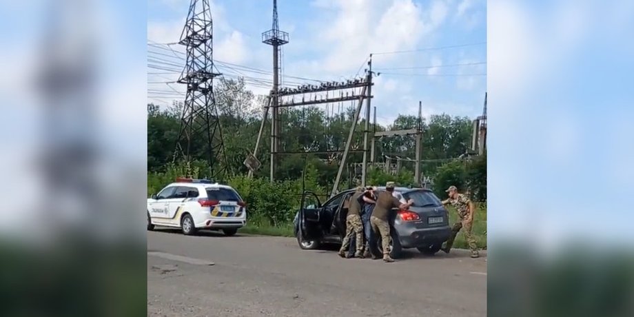 Скандал ТЦК, військкомат, затримання, вручення повістки, відео з ТЦК, ДБР, державне бюро розслідувань