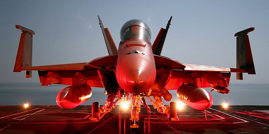 фото літака F/A-18 Hornet ВПС США