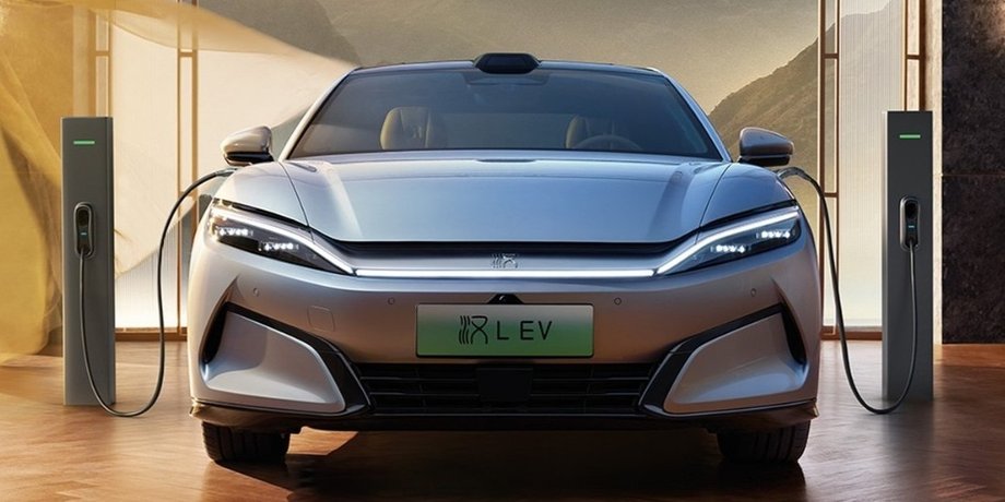 BYD Han L, электромобили BYD, зарядные станции, зарядная станция, зарядная станция