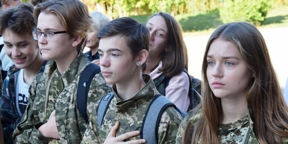 школярі, військова підготовка, військова підготовка в школах, загальновійськова підготовка