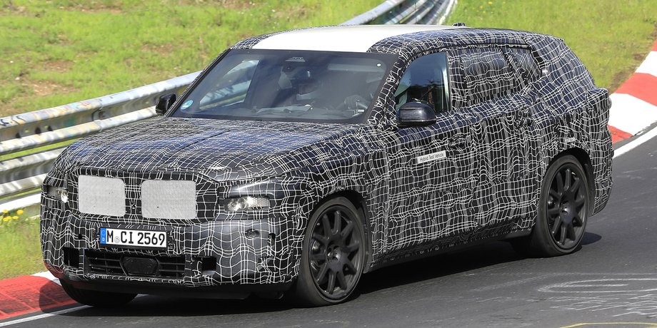 Прототип BMW X8