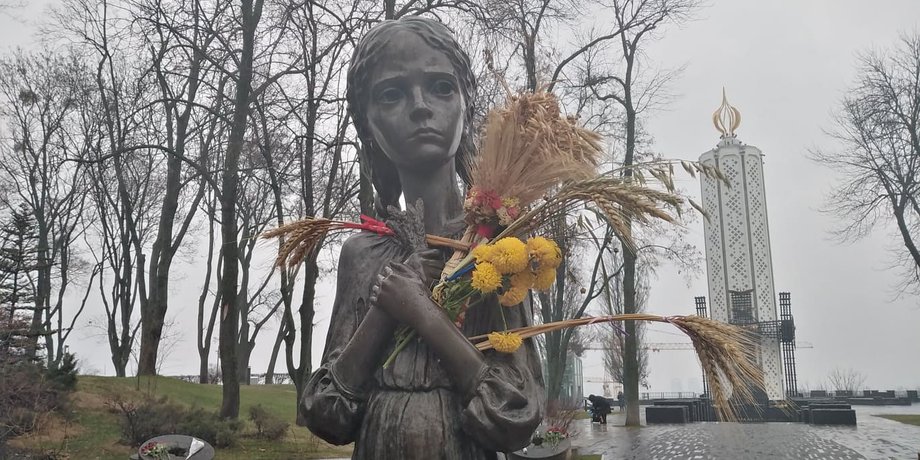 пам'ятник голодомору, голодомор, україна голодомору
