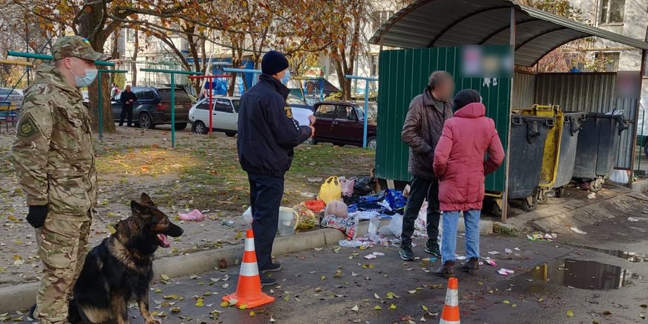тело ребенка, Мелитополь, мусорный бак, полиция