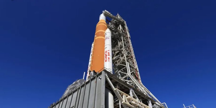 ракета Space Launch System NASA Артеміда 2
