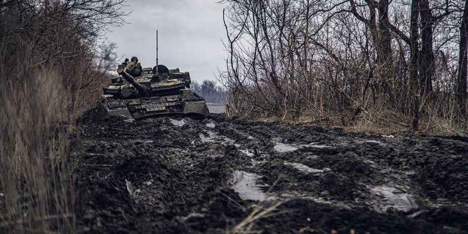 танк у багнюці