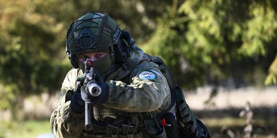 Боец ВС РФ