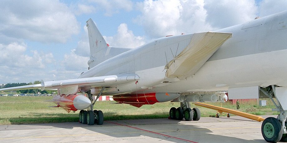 Російська ракета на літаку, х-22