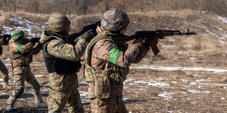 Подоляк о финансировании армии Украины