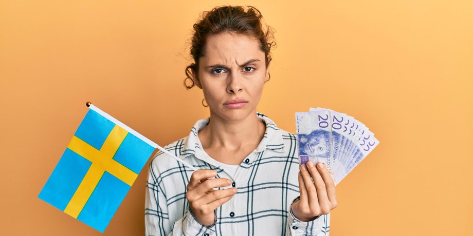 На случай войны или кризиса: в Швеции призывают держать наличные "на черный день"