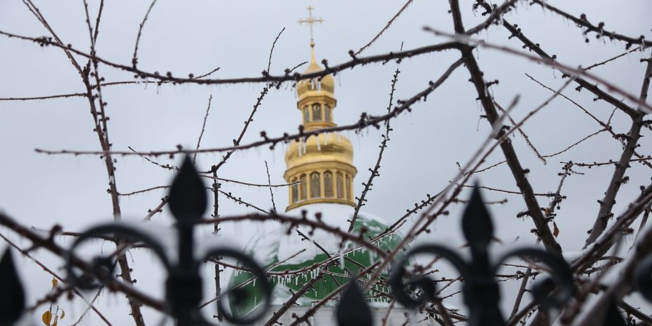 лавра, храм, крест, ветки дерева