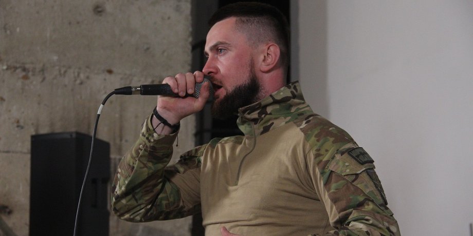 новини дніпра, новини києва, війна в україні, потяг київ дніпро, співак ярмак, ярмака пограбували