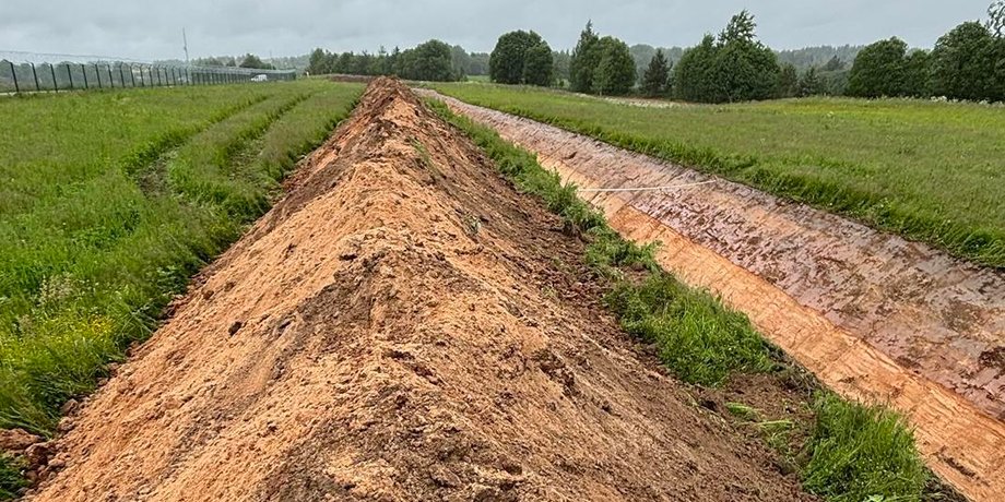 Естонія зводить оборонну лінію та розглядає блокування кордону з РФ