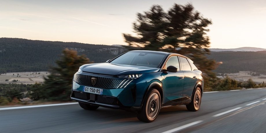 Peugeot 3008, новий Peugeot 3008, Peugeot 3008 2025, кросовер Peugeot, Peugeot e-3008