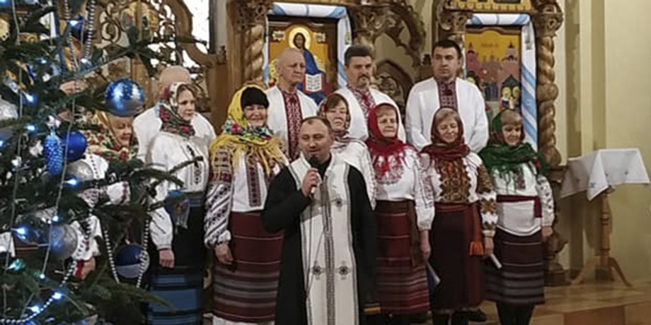 Служба в храме, греко-католики, черновцы