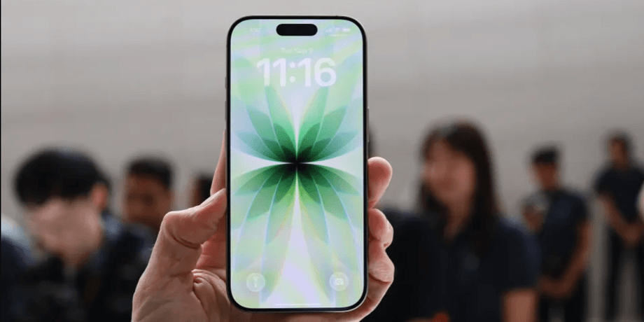 iPhone 17