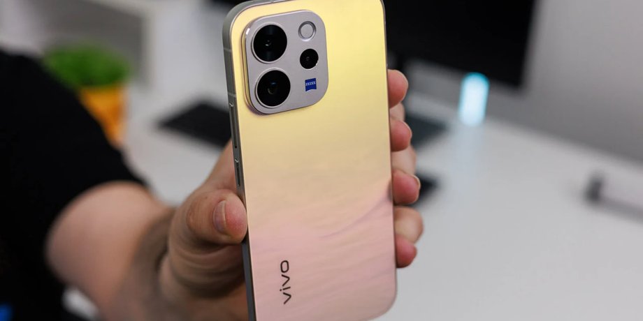 vivo V70 телефон