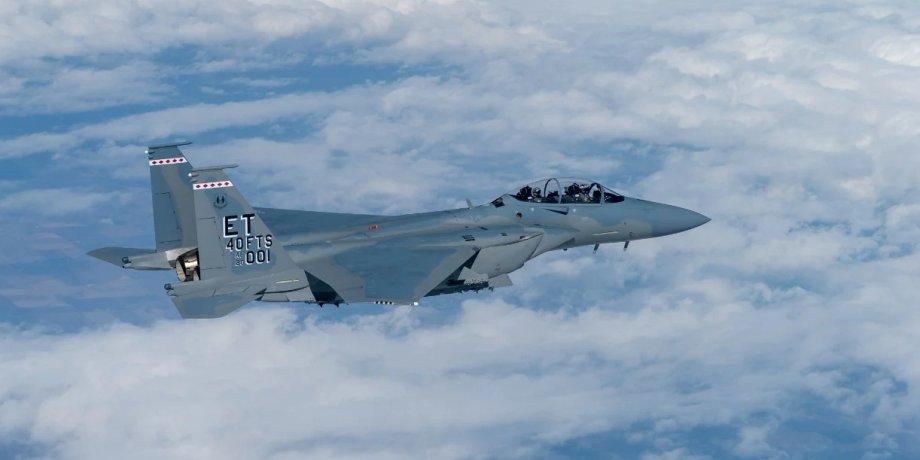 F-15 винищувач