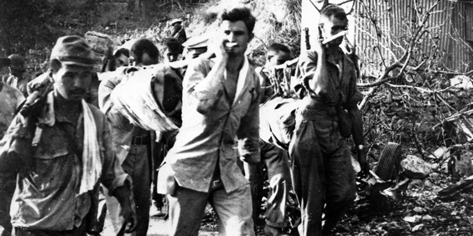 Американские пленные в японских лагерях (1942 год)
