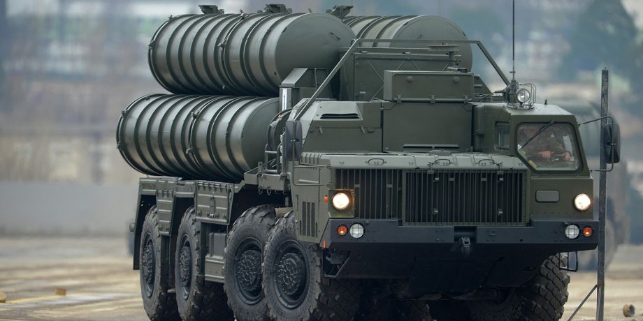 Зенітний ракетний комплекс С-400