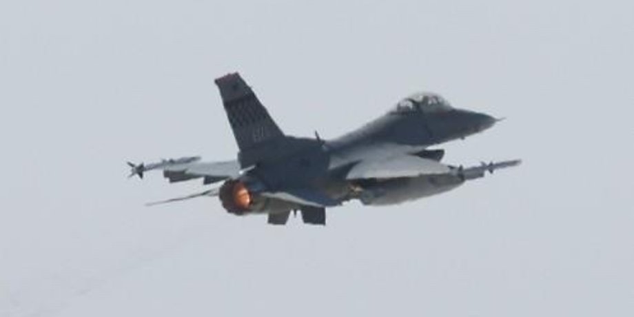 F-16, самолет