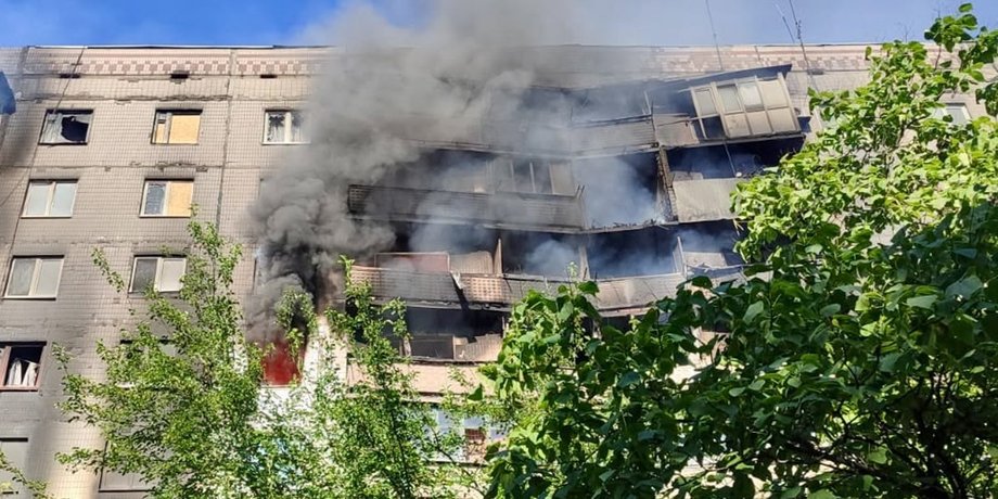 Зеленський попередив, що російські дрони можуть залітати у вікна Зеленський розповів про нову технологію російських дронів, які можуть залітати через вікна та атакувати людей
