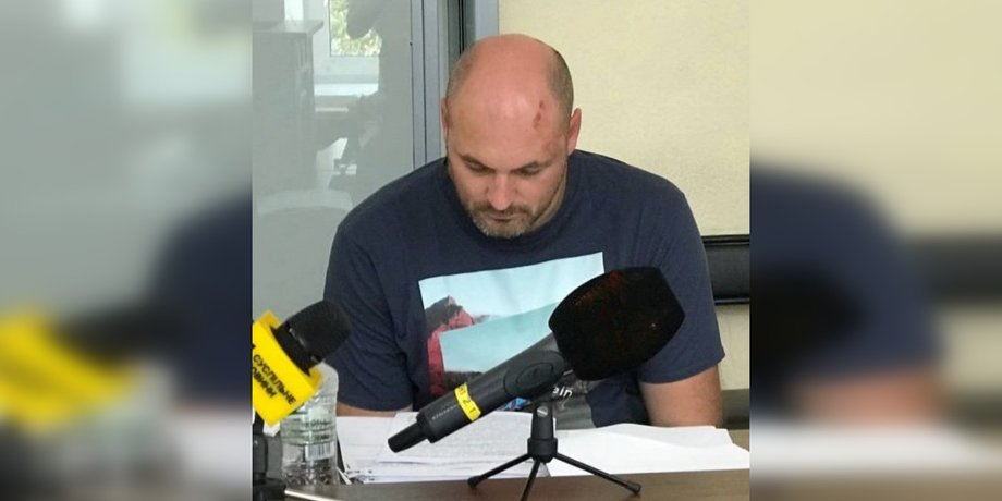 Детектив НАБУ Руслан Магамедрасулов прибыл на судебное заседание, которое избрало ему меру пресечения, сообщило "Суспільне"
