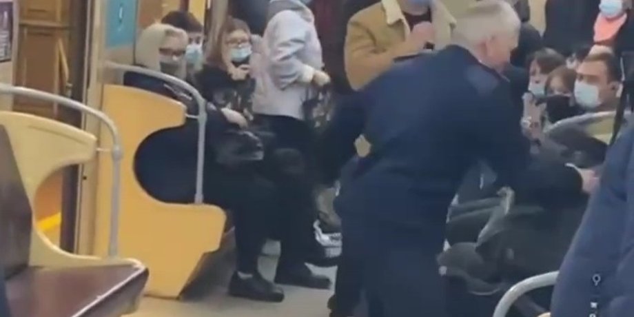 Пьяный, вагон метро, Харьков, метрополитен
