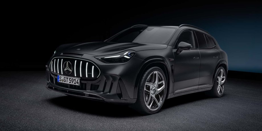 Автомобиль Mercedes-AMG GT SUV