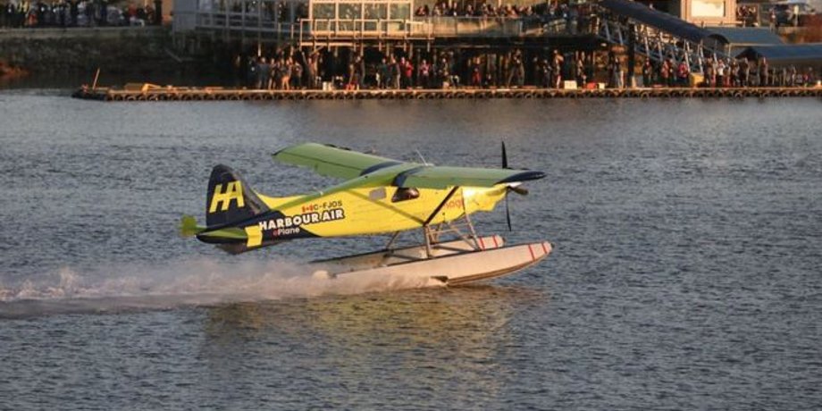 Фото: HARBOUR AIR & MAGNIX