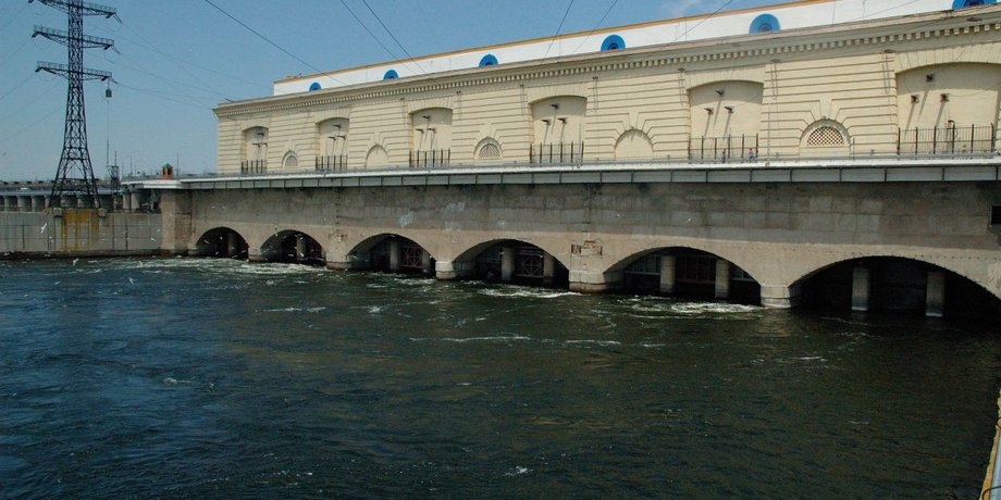 каховська гес, нова станція