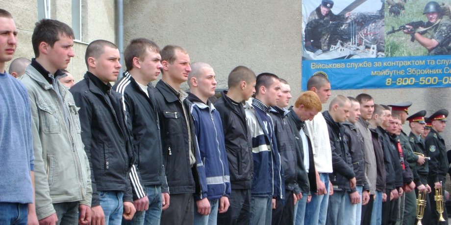 мобилизованные, военнообязанные, мужчины
