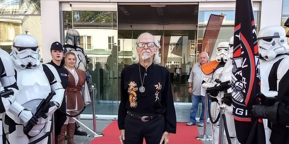 колин кантвелл, художник, звезда смерти, звездные смерти, смерть умер