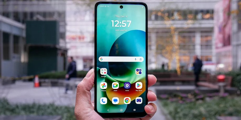Бюджетний смартфон Moto G Play (2026)