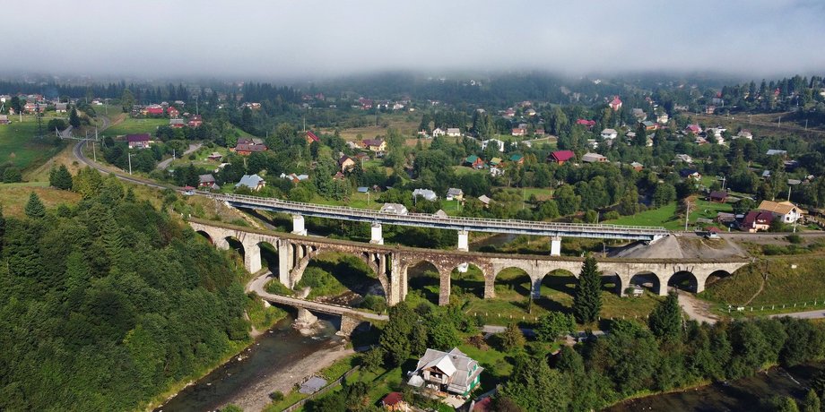 Ворохта, селище, залізничні мости, кам'яні мости