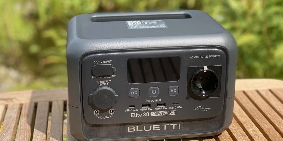 Bluetti Elite 30 V2 зарядна станція огляд