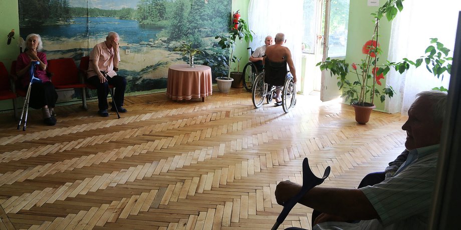 Дом престарелых, старость, гериатрический пансионат