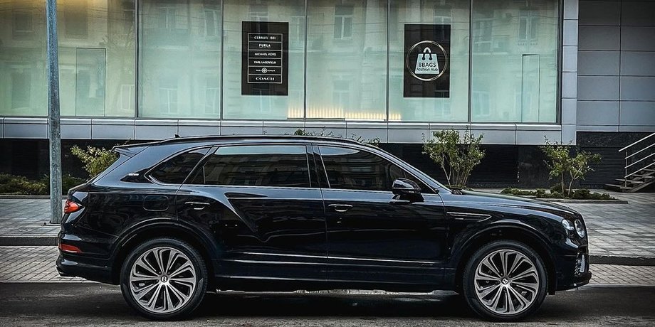 новый Bentley Bentayga EWB, Bentley Bentayga EWB, новый Bentley Bentayga, Bentley Bentayga