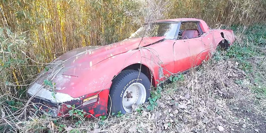 Chevrolet Corvette C3, Chevrolet Corvette, заброшенные авто, кладбище авто