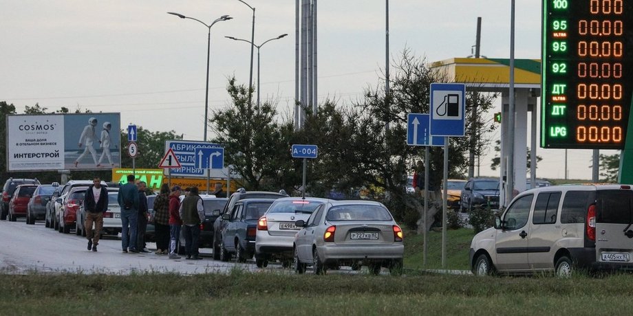 Очередь за бензином во временно оккупированном Крыму