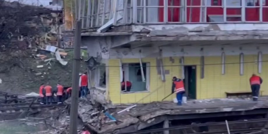 метро Чернігівська після атаки