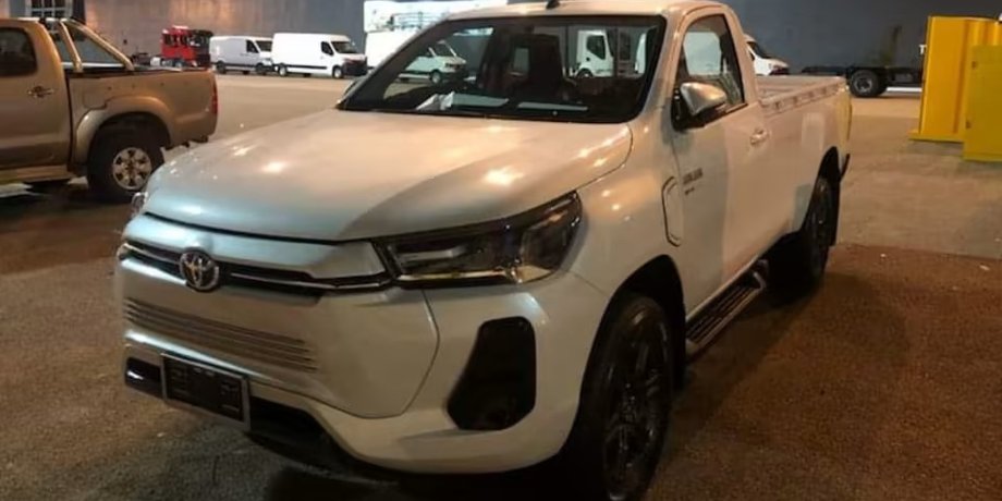 електромобіль тойота хайлюкс, Toyota Hilux, пікап Toyota Hilux, електромобіль Toyota