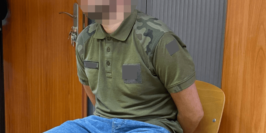 В Варшаве мужчину задержали за нападение на украинцев