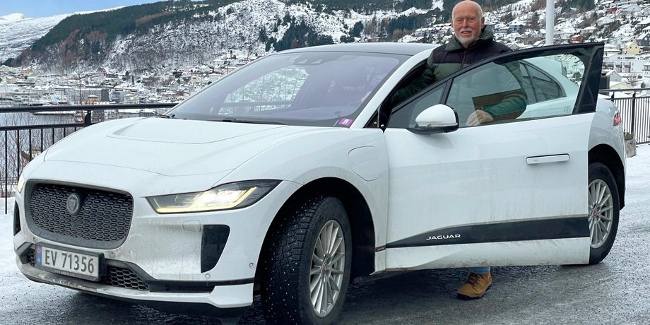 электрический кроссовер Ягуар, Заменить ключ, замена ключа, Jaguar I-Pace, электромобиль Jaguar I-Pace