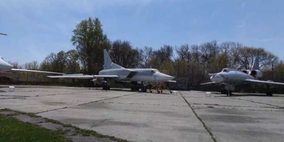 взрывы на аэродроме зябровка, взрывы в зябровке