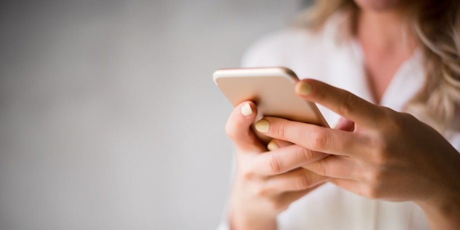 IPhone, руки, дівчина, смартфон