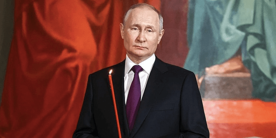 Владимир Путин в церкви