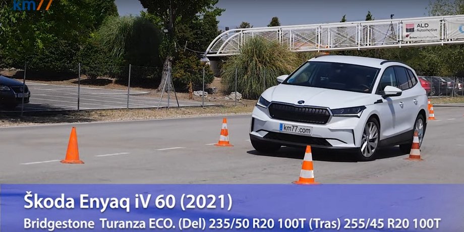 лосиный тест Skoda Enyaq, лосиный тест, Skoda Enyaq iV 2021, Skoda Enyaq iV, электромобиль Skoda, электрокроссовер Skoda