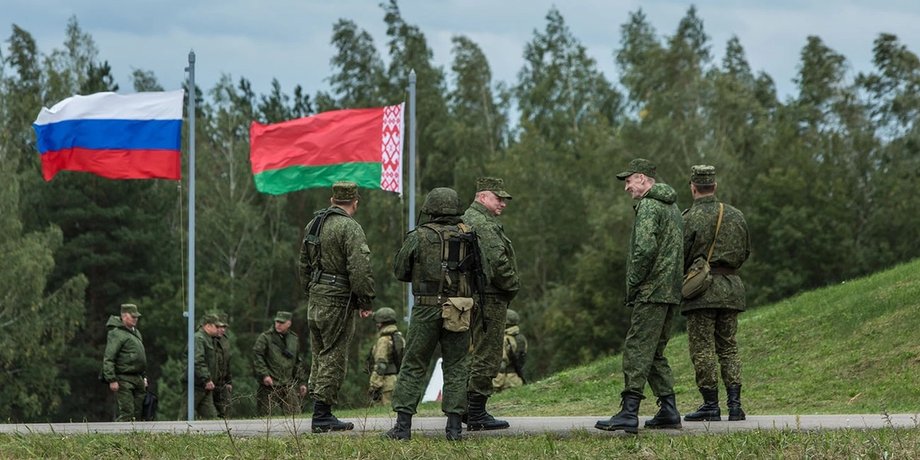 российские и белорусские военные вместе
